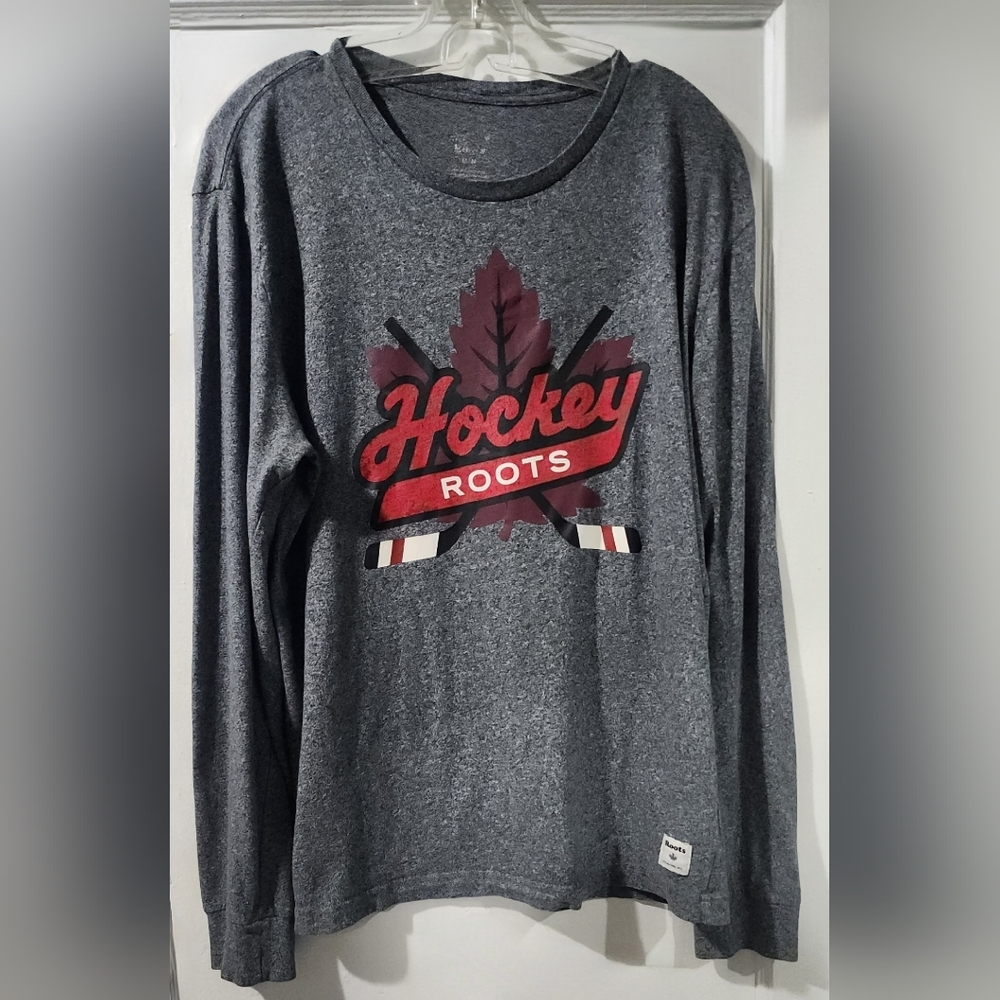 Roots Gender Free Canada Gray Long Sleeve "Hockey Roots" Graphic Tee - Size M